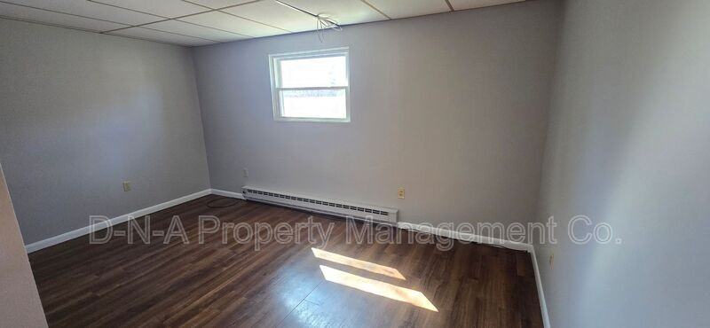 105A S Broadway - Photo 3 of 6