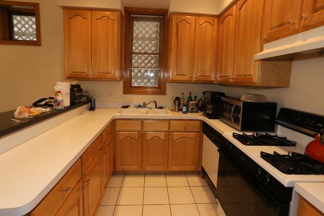 929 W Wolfram St #1 - Photo 2 of 20
