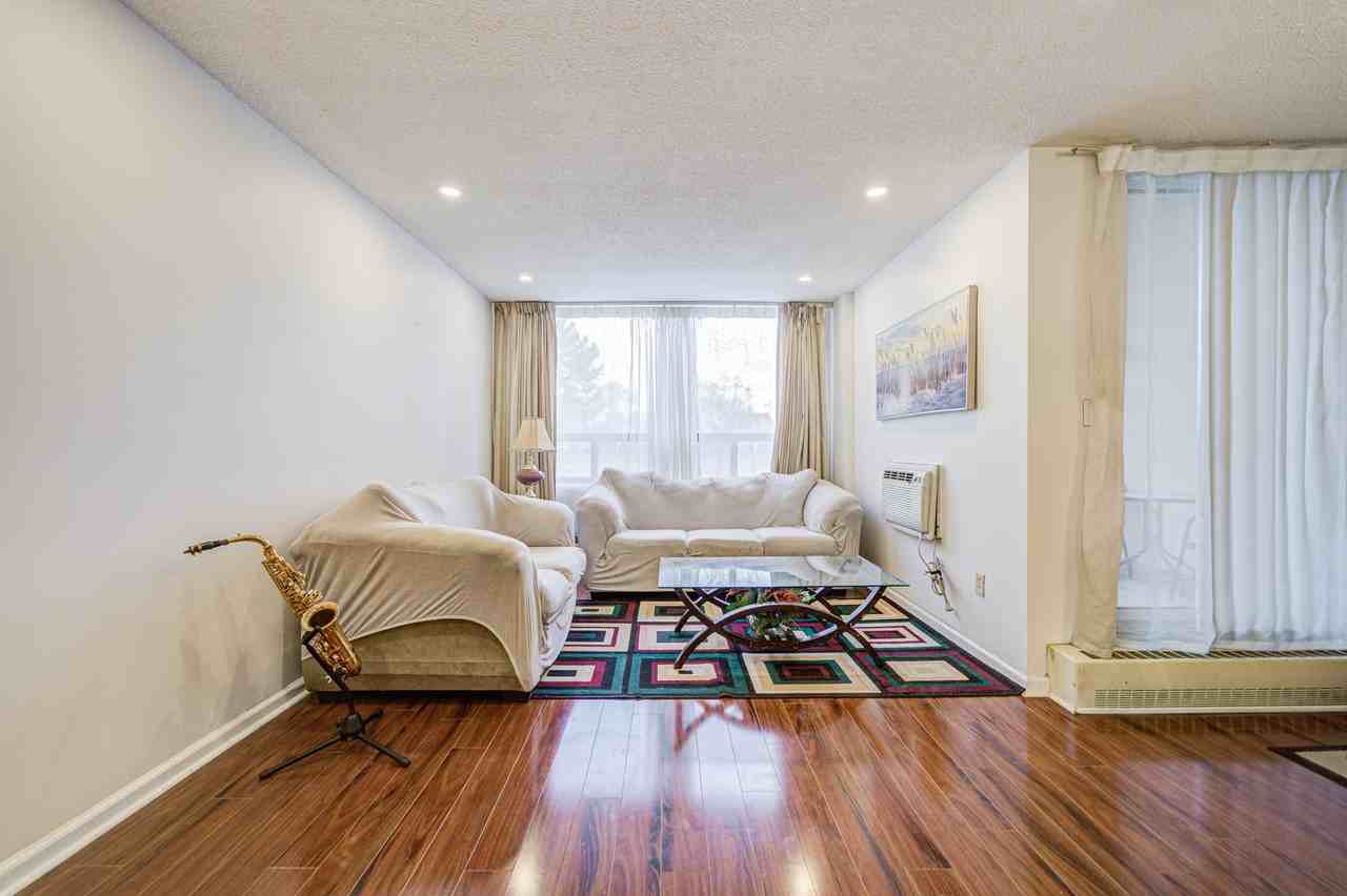 2556 Argyle Road - Photo 4 of 9