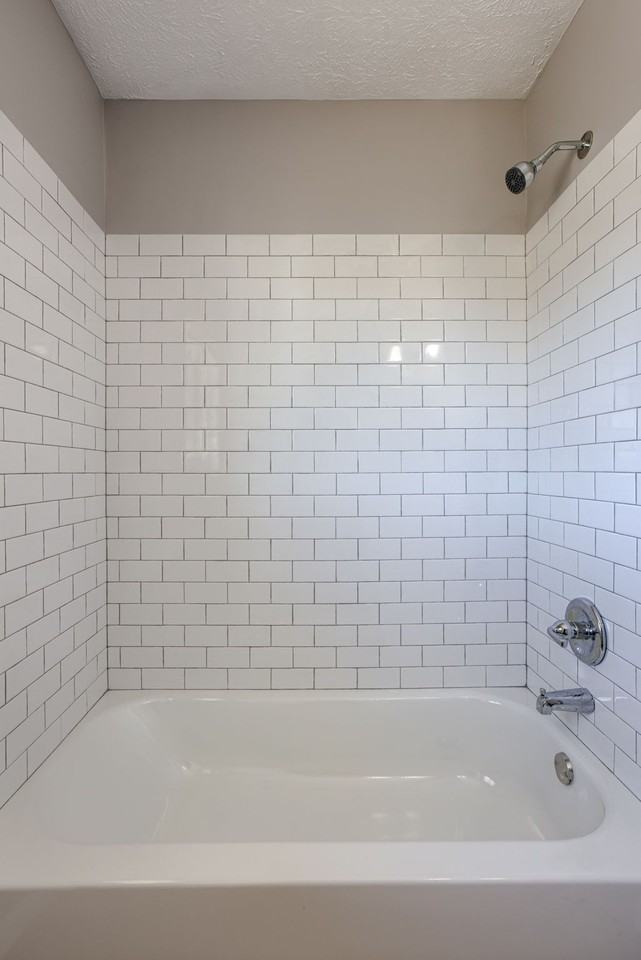 8005 South 48th Avenue*** - Photo 6 of 25