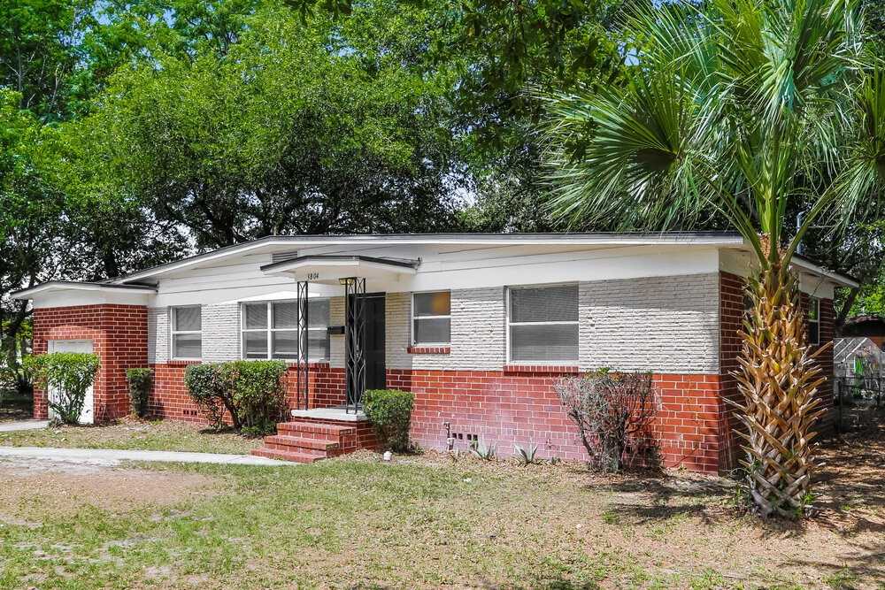 3804 Rogero Rd - Photo 3 of 17