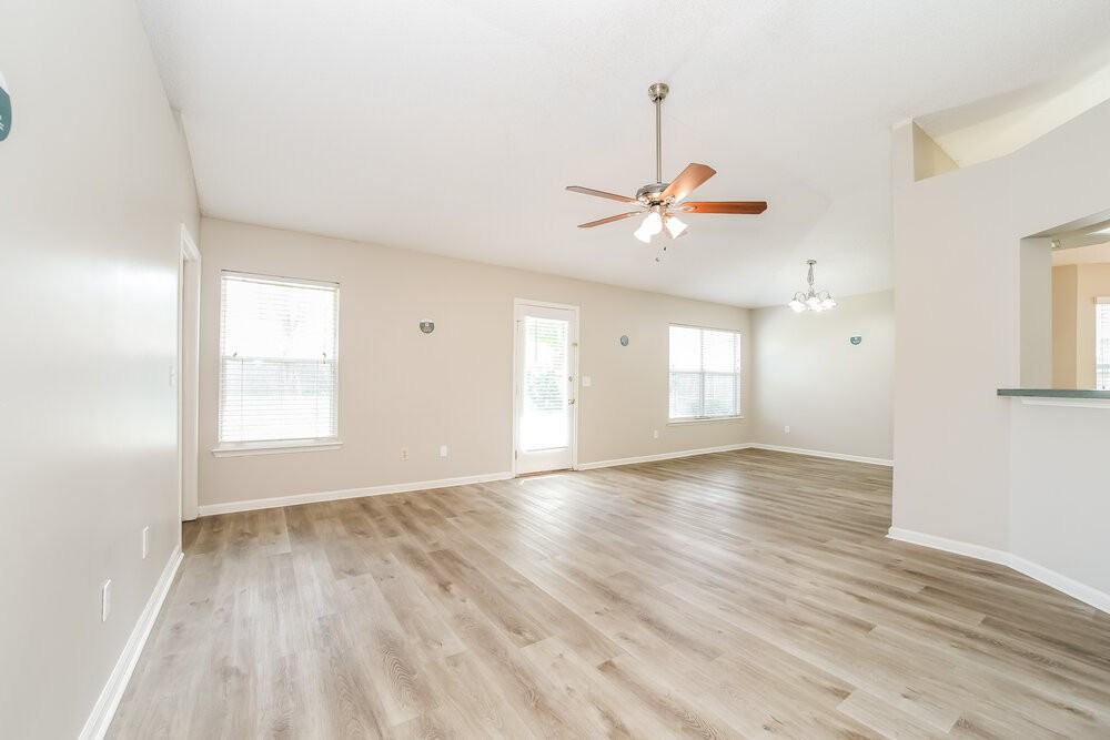 2429 Egrets Glade Dr - Photo 3 of 16