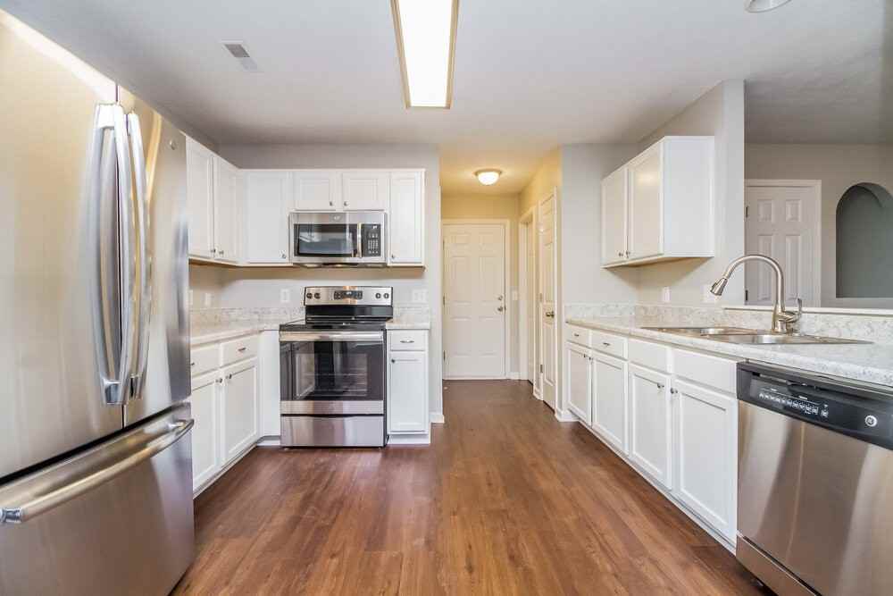 2124 Freeman Ln - Photo 7 of 18