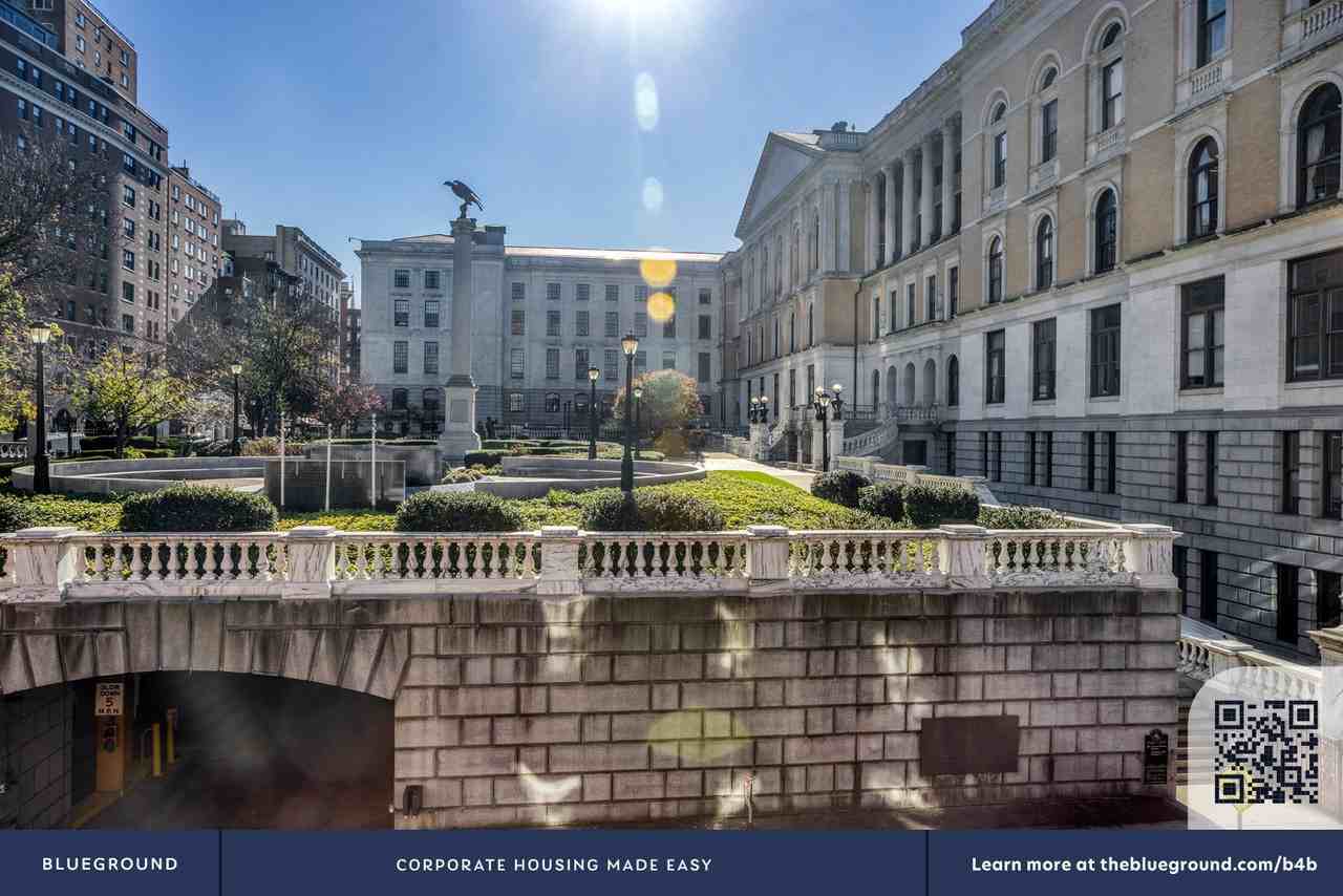 14 Derne St #827 - Photo 5 of 20