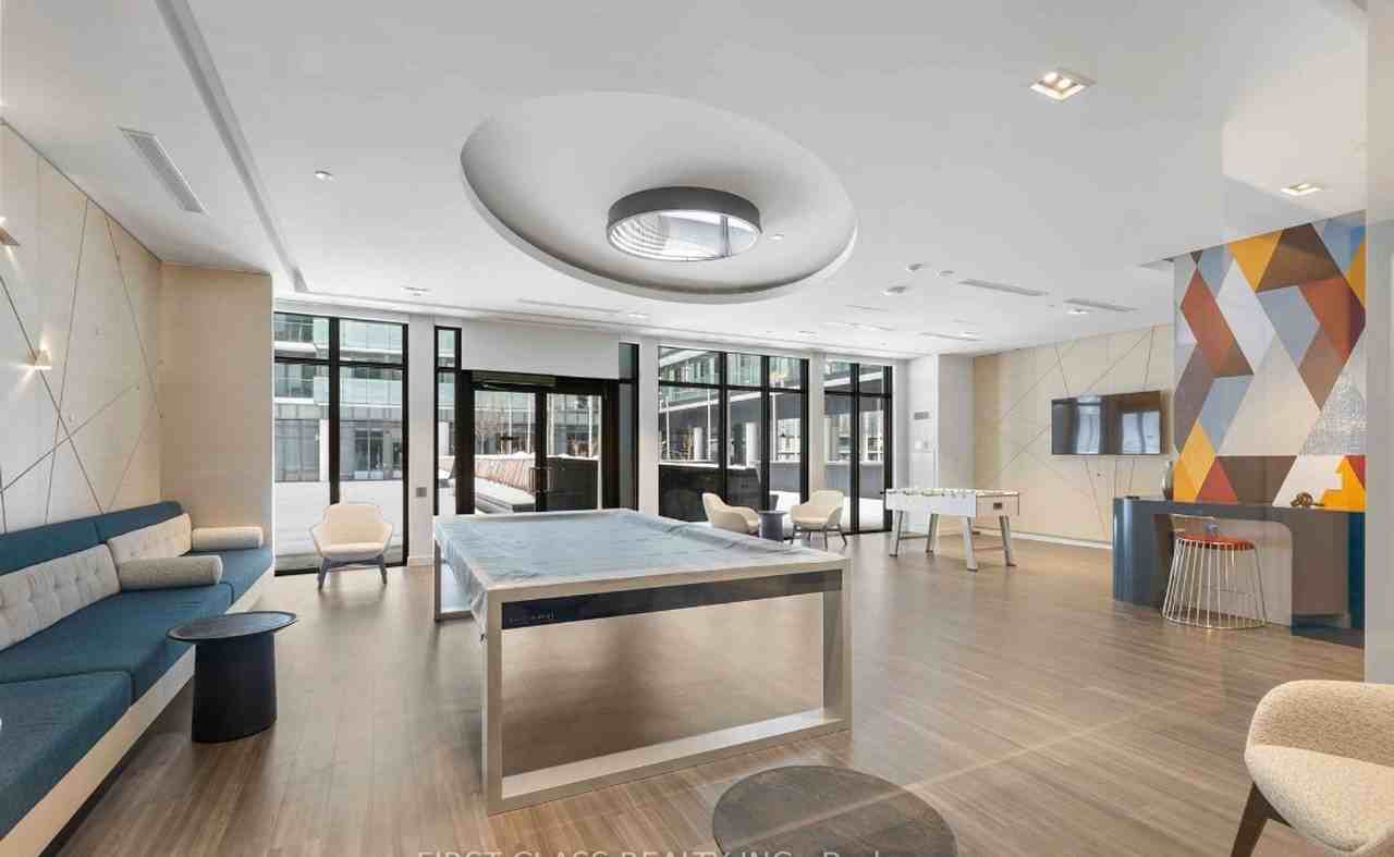 177 Front St E #1067474P - Photo 6 of 13