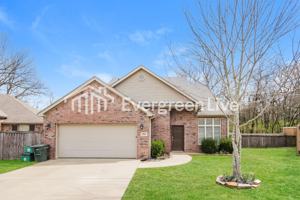 featured image of 252 S Tamarind Cv