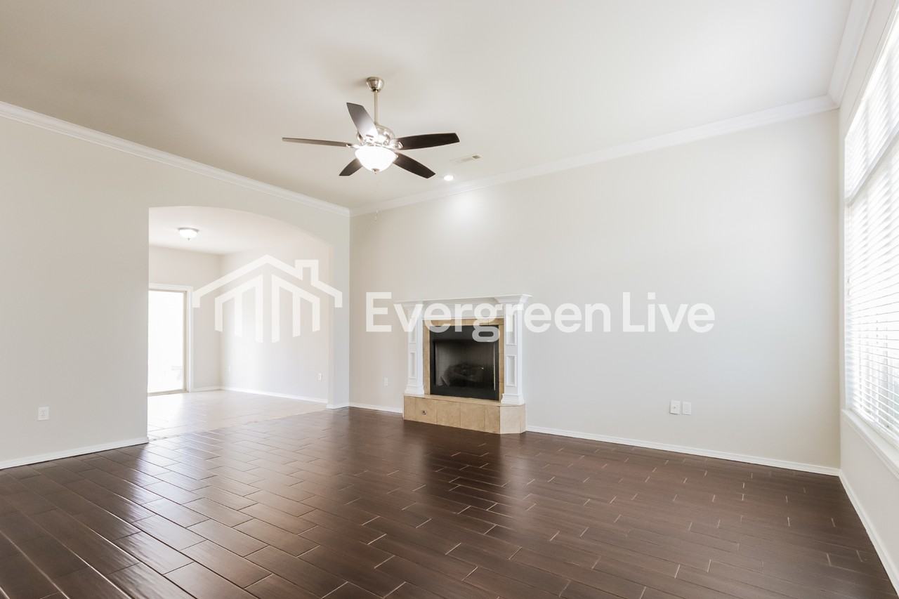 252 S Tamarind Cv - Photo 7 of 15