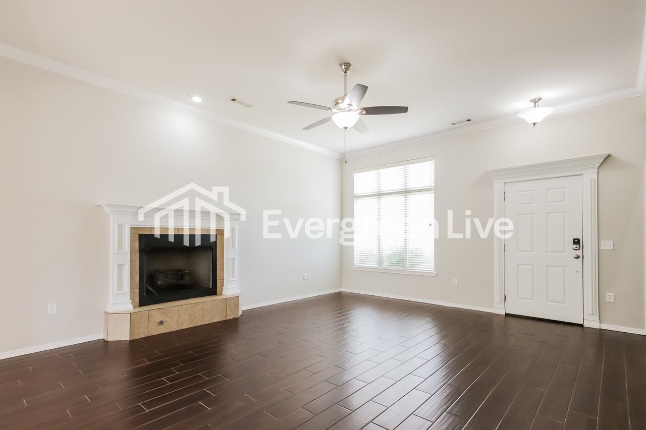 252 S Tamarind Cv - Photo 6 of 15