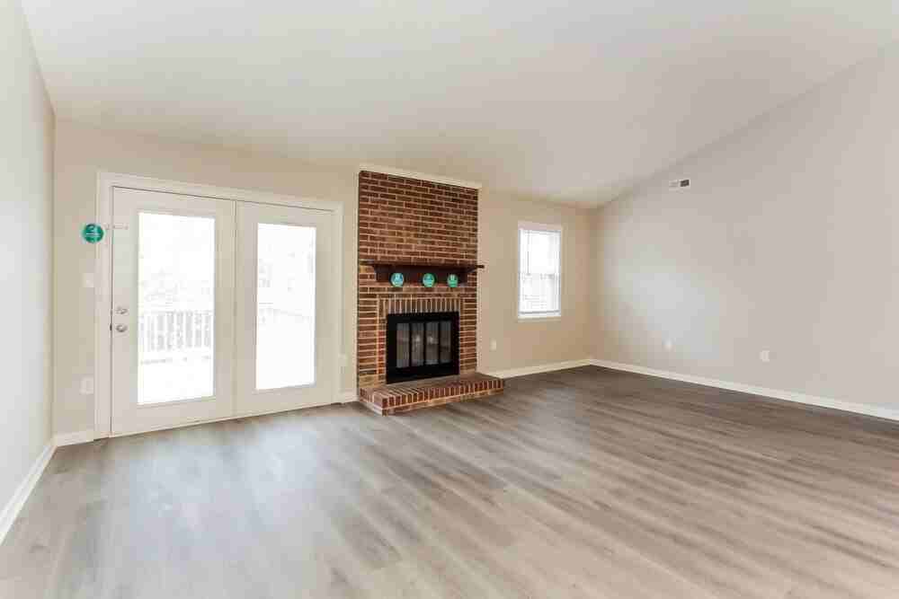 9616 Kent Village Dr - Photo 4 of 15