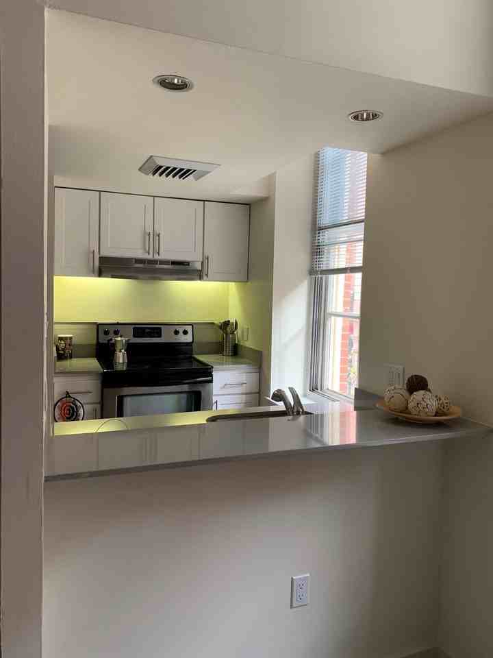 24 S Bank St #206 - Photo 5 of 20
