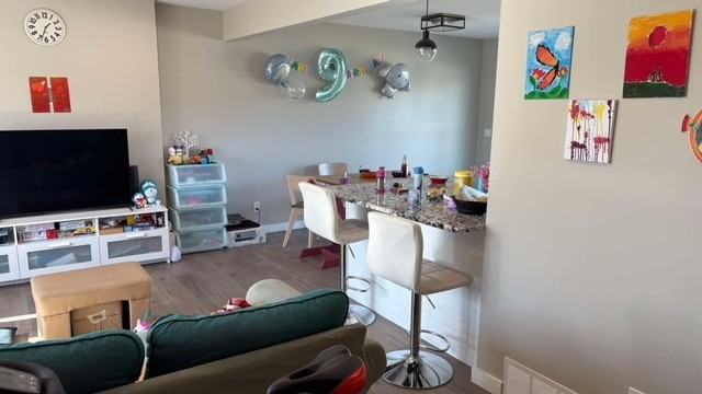 1513 37th Avenue #1 - Photo 2 of 18