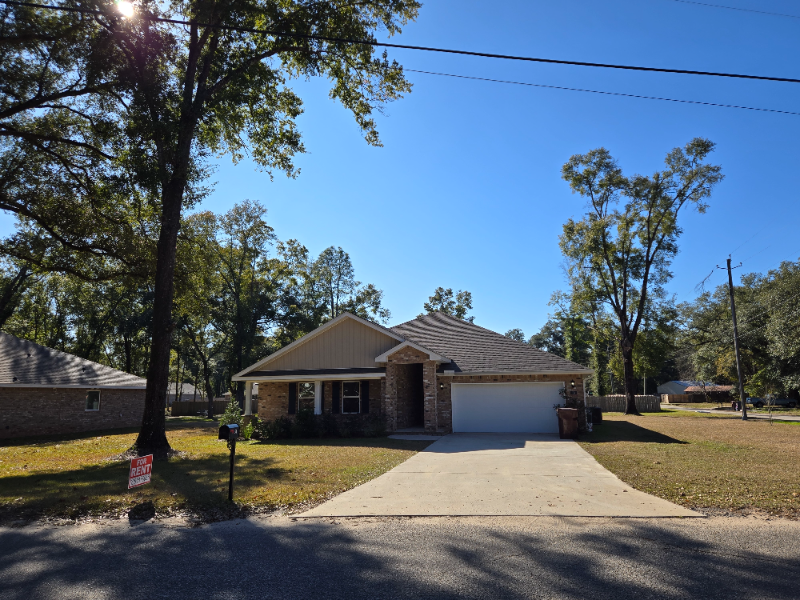 54 Oak Ave - Photo 2 of 13