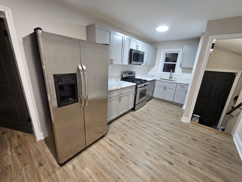 2110 S 23rd Ave - Photo 3 of 9