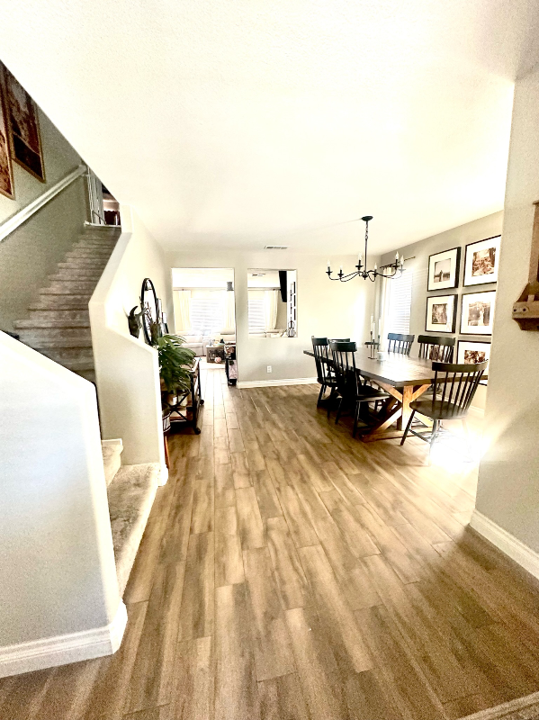 37946 Woodleaf St - Photo 2 of 18