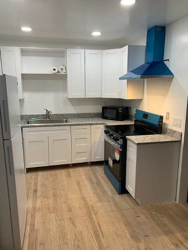 329 Crossway Rd - Photo 2 of 5