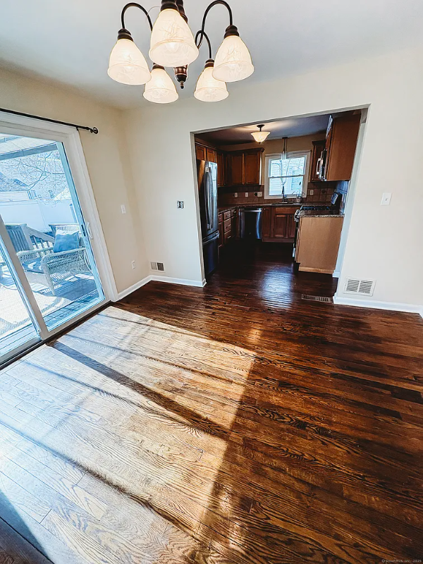 21 Frederick St - Photo 2 of 4