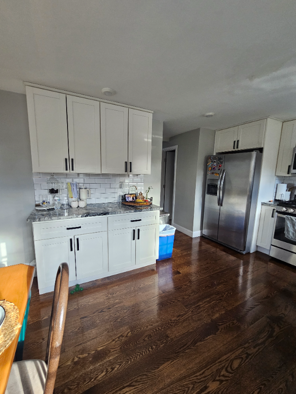 8 Lee St - Photo 3 of 20