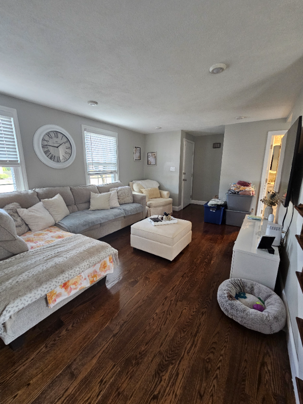 8 Lee St - Photo 7 of 20