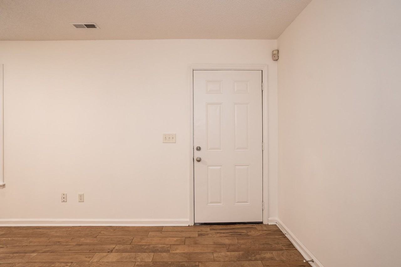5410 Talserwood Dr - Photo 6 of 26