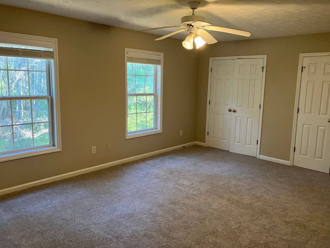 2428 E University Dr #1106 - Photo 7 of 11