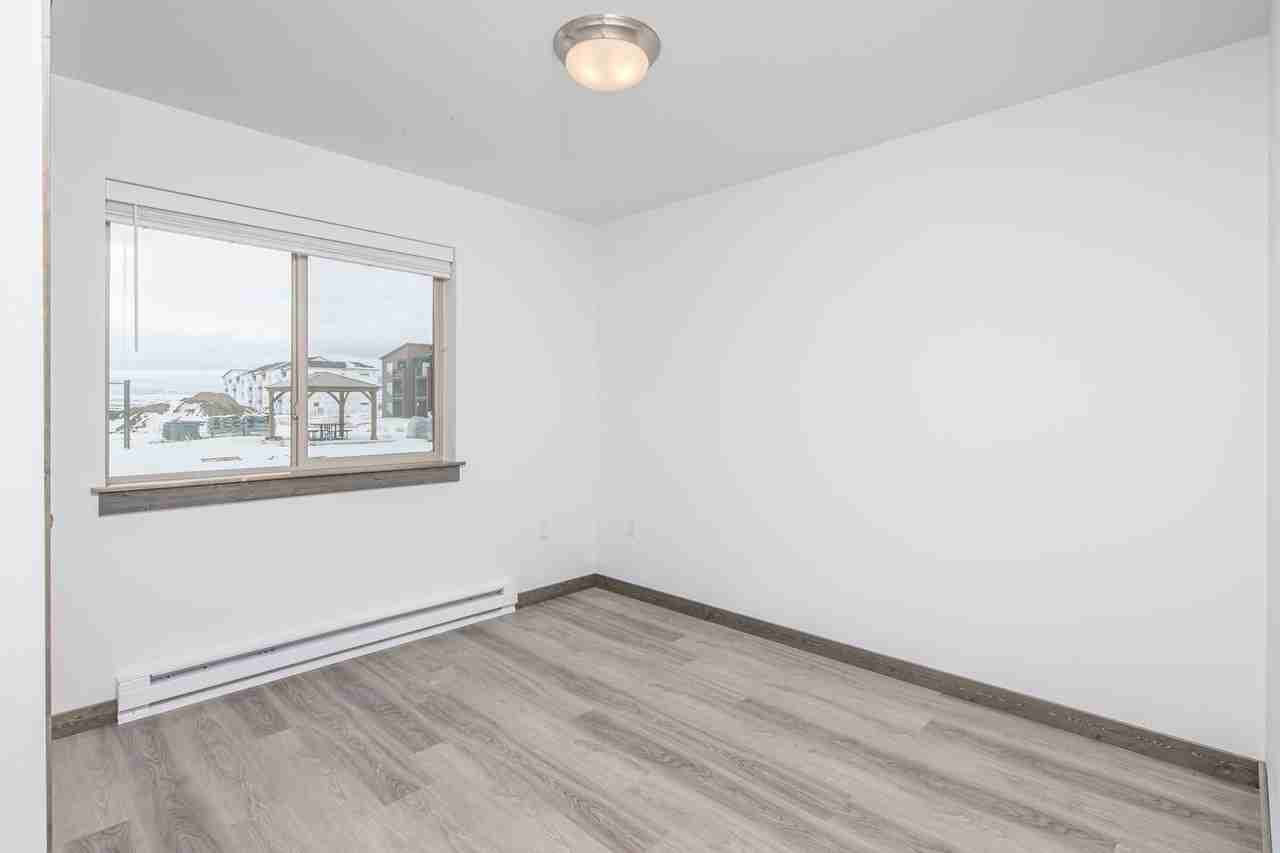 1806 Cruiser Lane - Photo 6 of 50