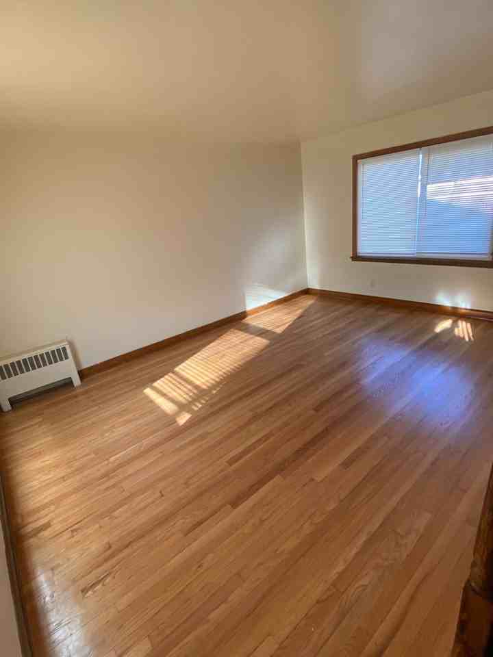 7220 W Burleigh St - Photo 3 of 10