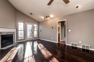 905 Harbor House Dr - Photo 1 of 1