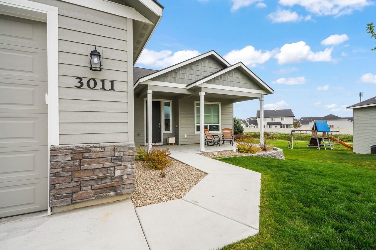 3011 W Ginger Gold Dr - Photo 2 of 22