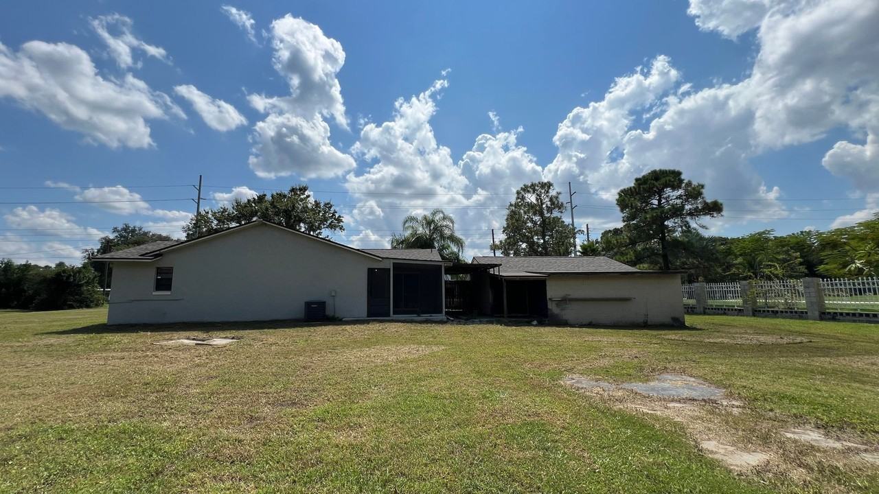 10427 Flowers Ave - Photo 2 of 25