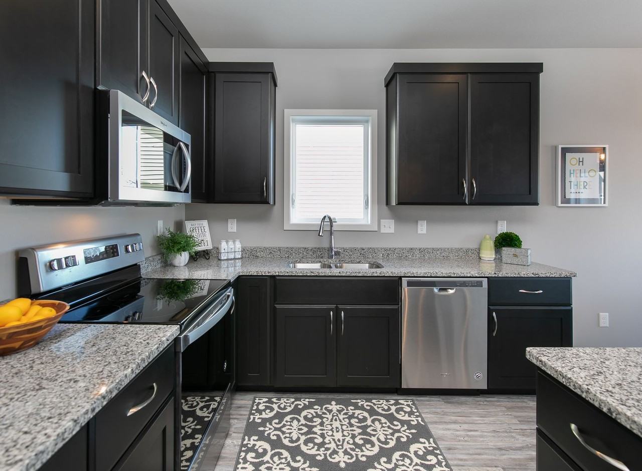 1010 27th Ave W - Photo 7 of 25