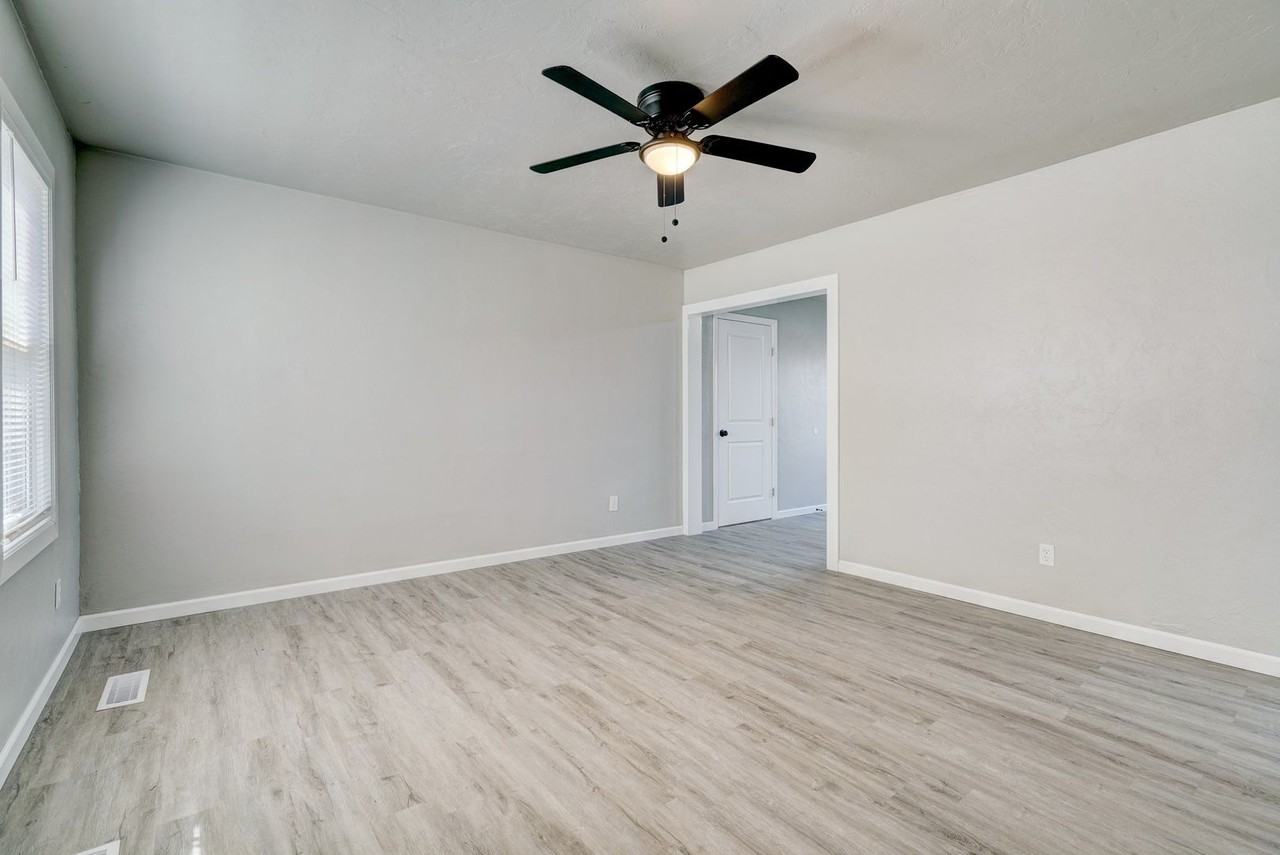 3005 Cashion Pl - Photo 6 of 21