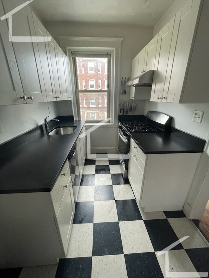 136 Brainerd Rd - Photo 2 of 19