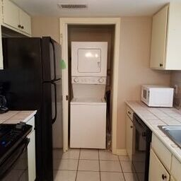 208 Settlers Park Dr - Photo 2 of 3