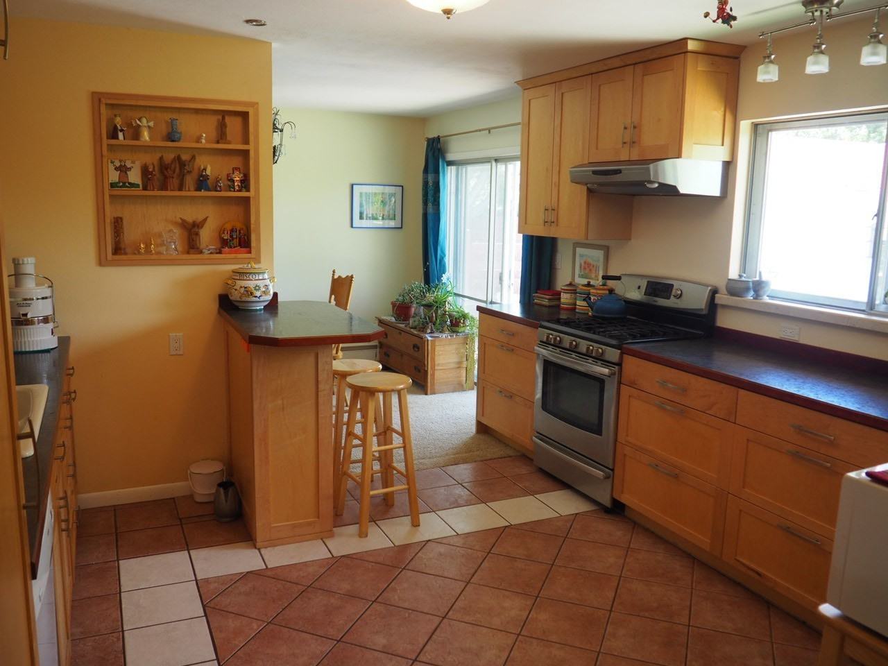 3655 Emerson Ave - Photo 6 of 22