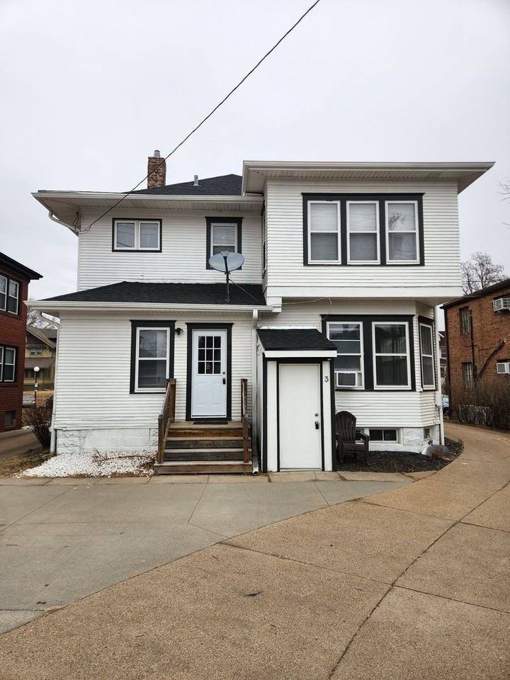 4907 Underwood Ave. - Photo 2 of 16