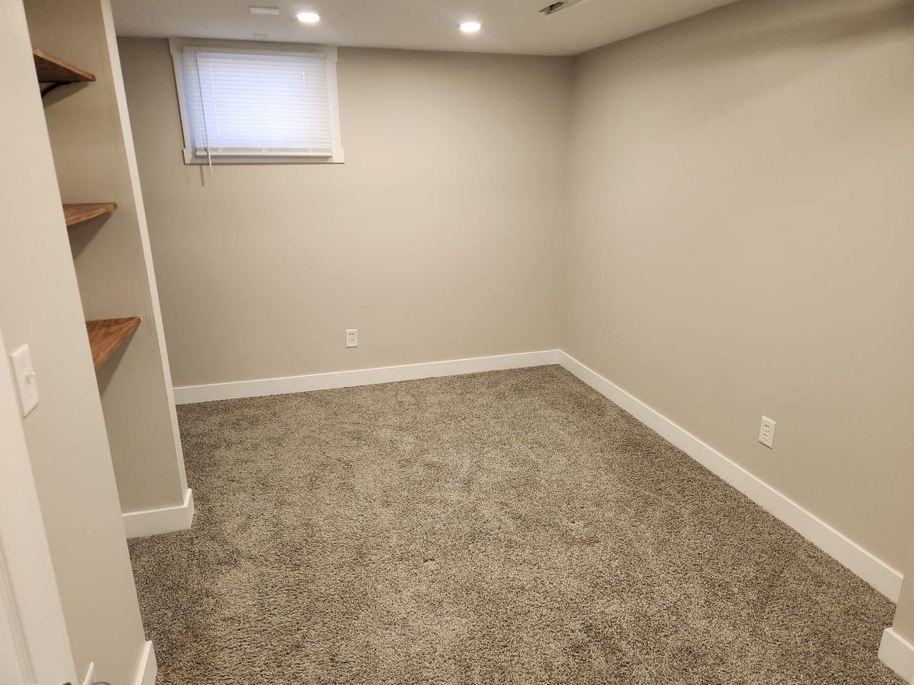 4907 Underwood Ave. - Photo 7 of 16