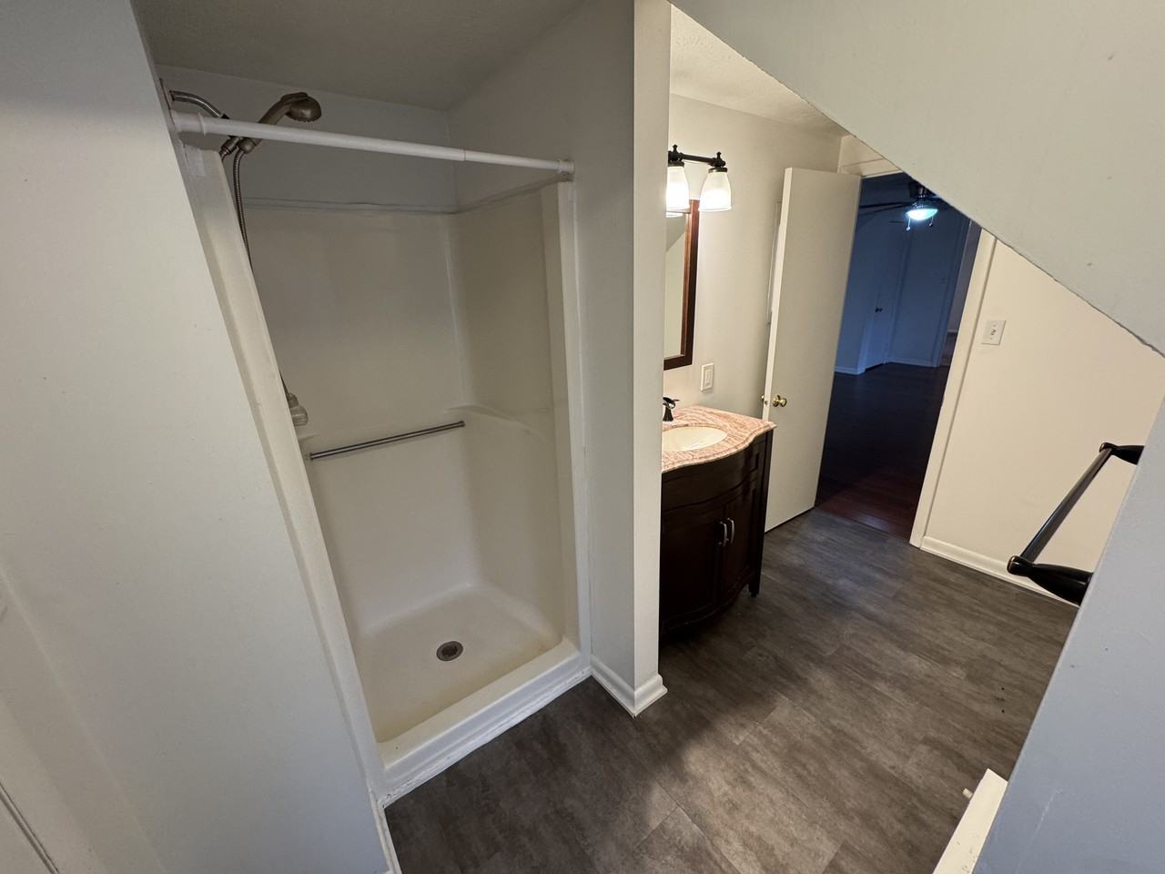 147 Georgetown Rd #D - Photo 4 of 15