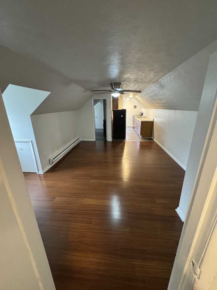 147 Georgetown Rd #D - Photo 7 of 15