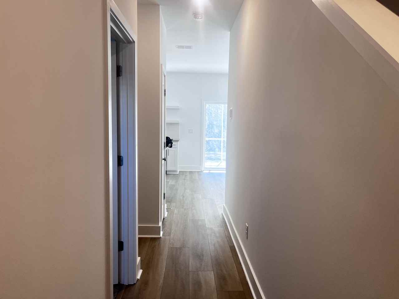 126 Kingswood Cir #NA - Photo 2 of 13