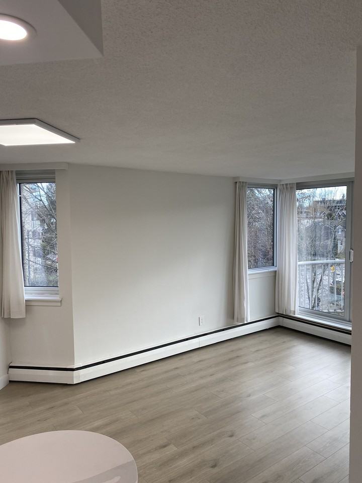 3707 W Seventh Ave - Photo 2 of 7