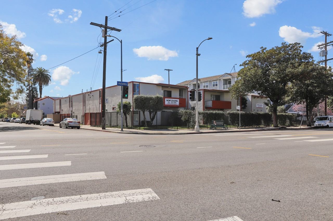 A41--1204-1208 West Adams Blvd. - Photo 3 of 15