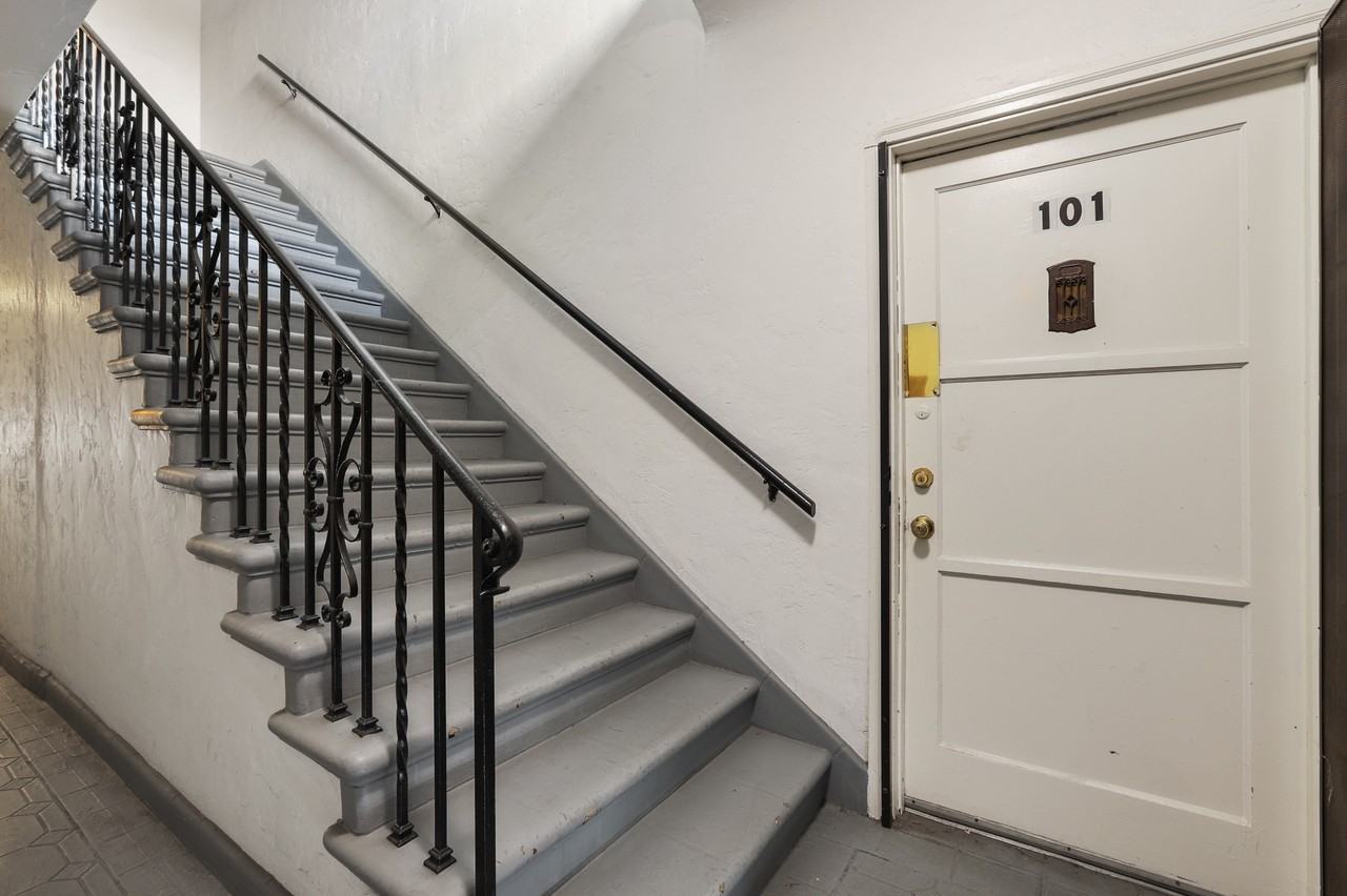 c07--2621 Magnolia Avenue - Photo 5 of 14