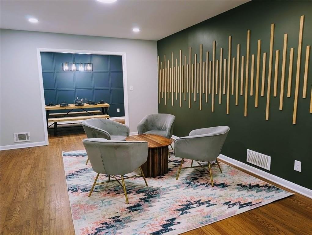 460 Holt Rd Ne - Photo 3 of 50