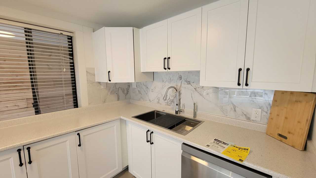 935 Melbourne Avenue - Photo 4 of 21