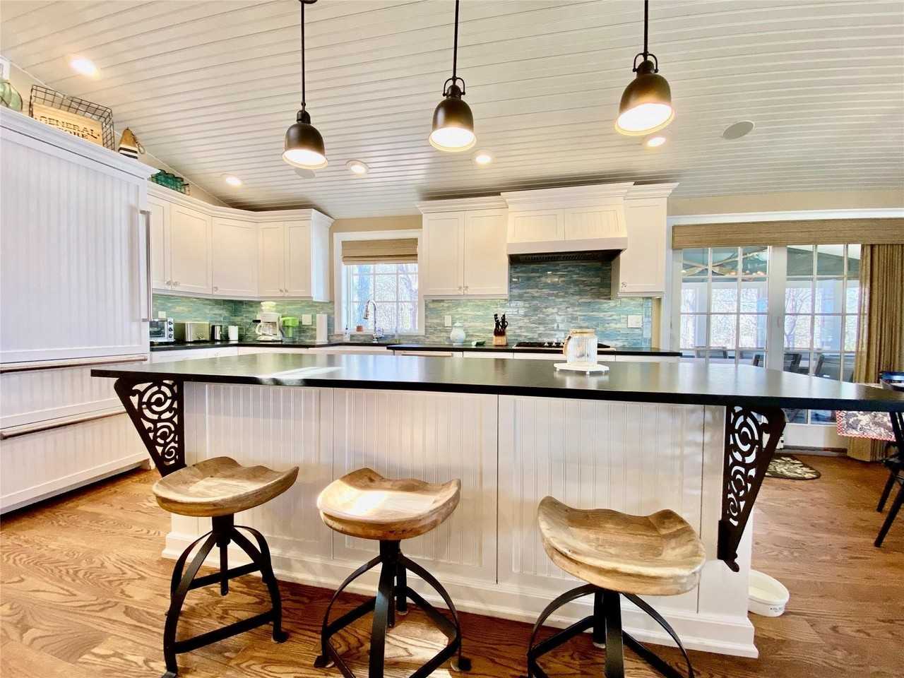 780 Minnehaha Blvd - Photo 4 of 23