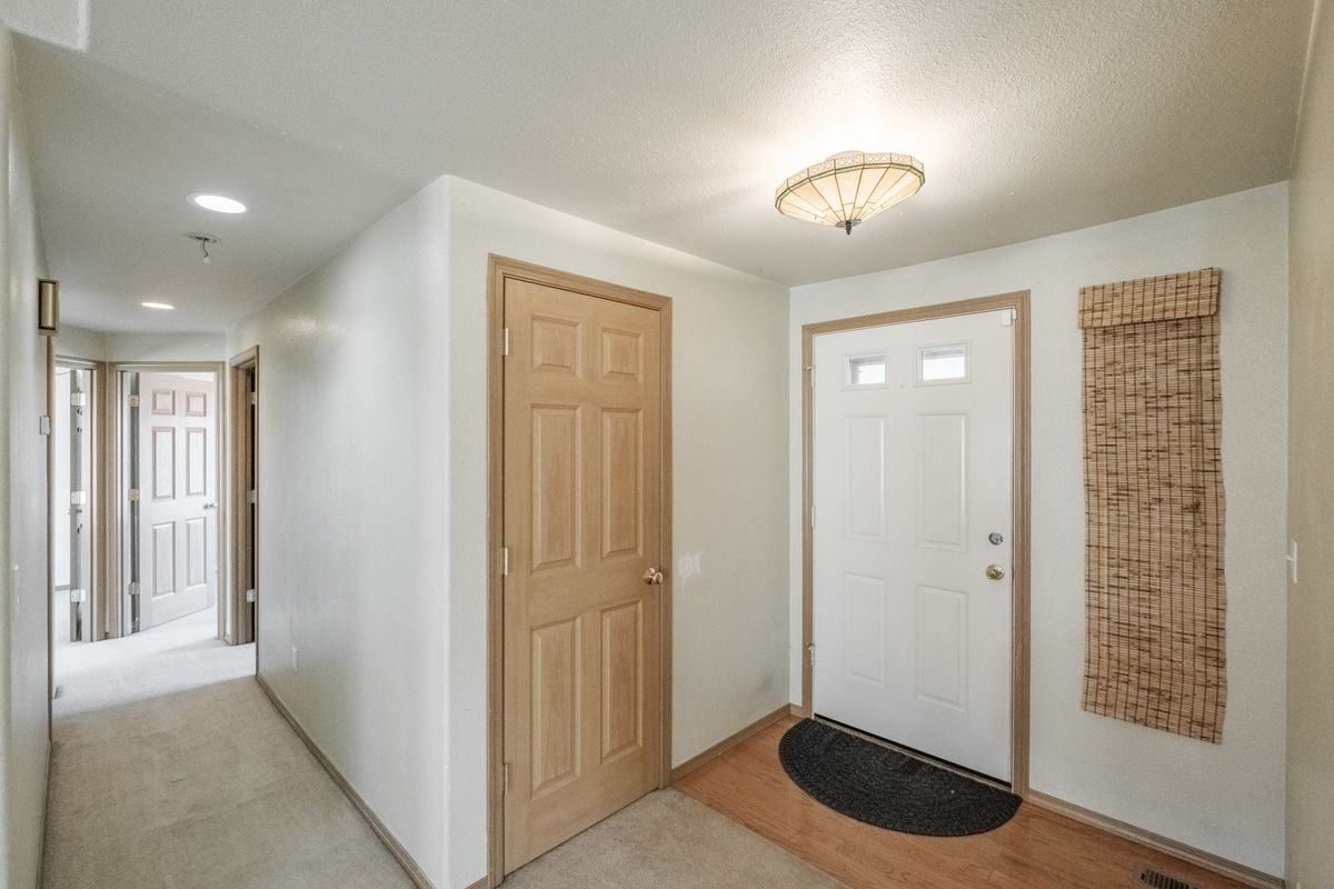 5448 Siletz Ln Ne - Photo 7 of 43