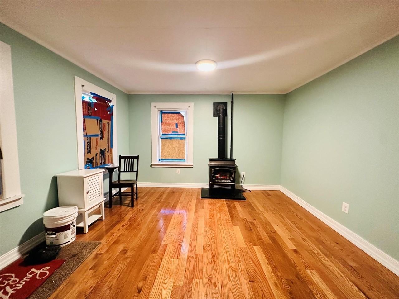 122 N Clinton St Apt 1 - Photo 3 of 11