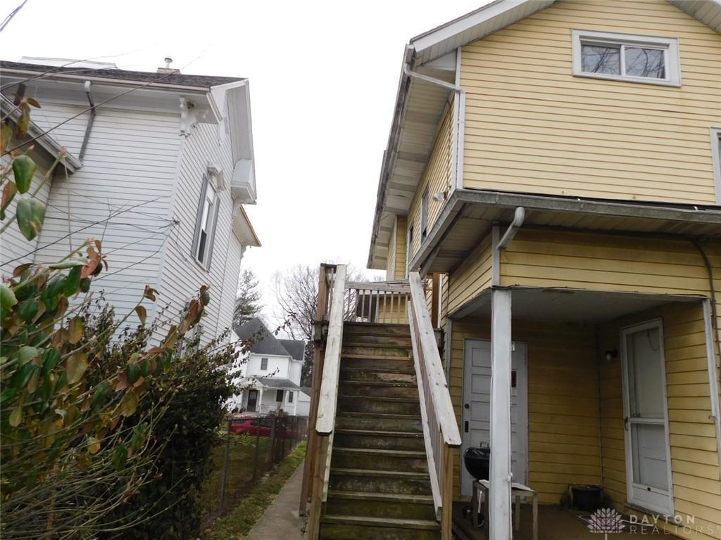 40 E Ward St - Photo 2 of 10