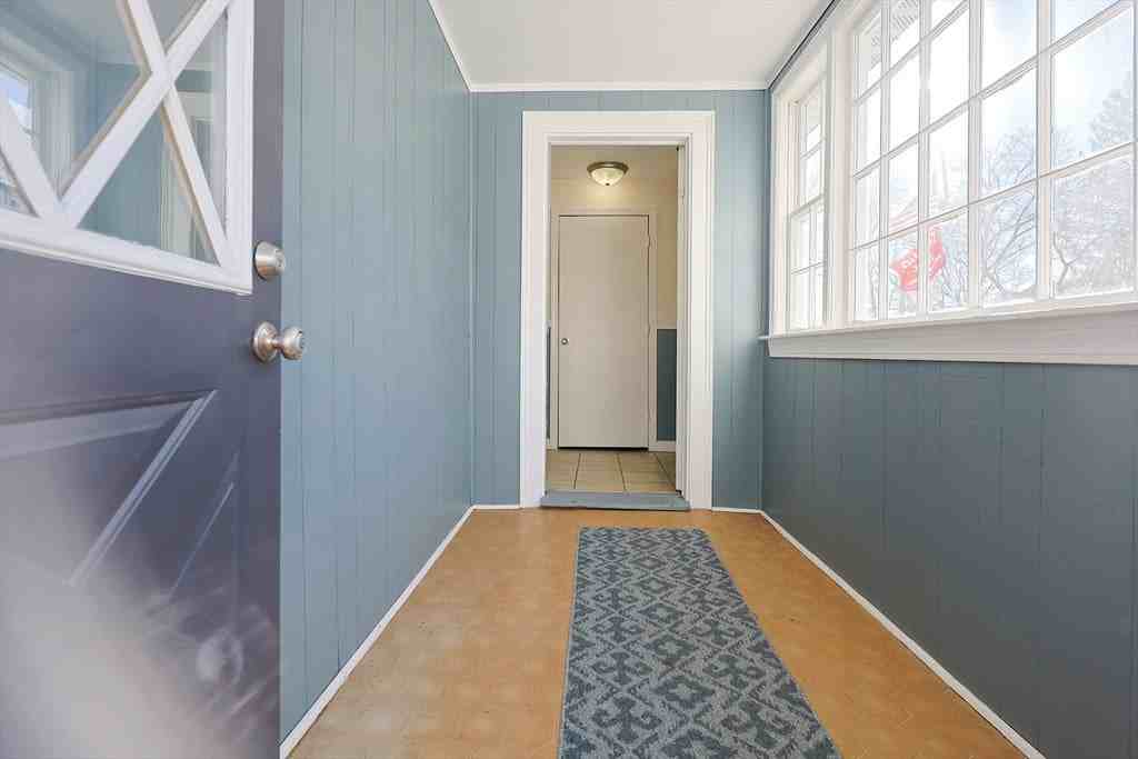 30 Lawrence St - Photo 2 of 31