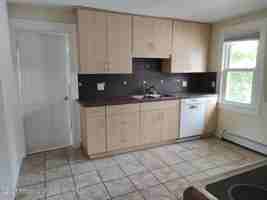 featured image of 610 Avery Pl 2nd Fl